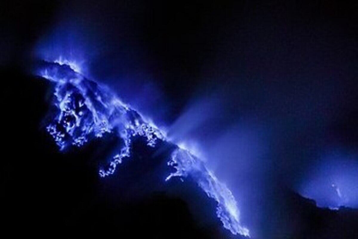 lava blu vulcano Kawah Ijen